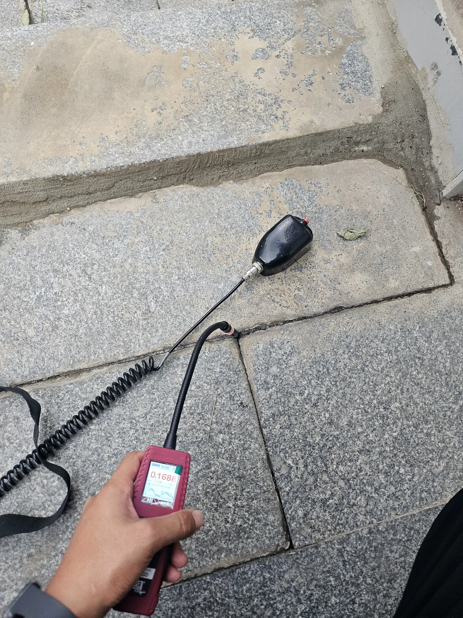 누수탐지 관련 실제 작업 사진